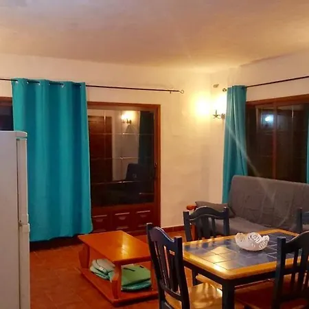 Apartamento Enrique アパート *